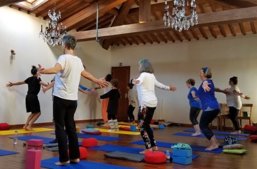 yoga class retreat tuscany